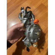 ЯПОНІЯ Газовий редуктор генератора 5 кВт, вакуумна заслінка (карбюратор бензин-газ) 